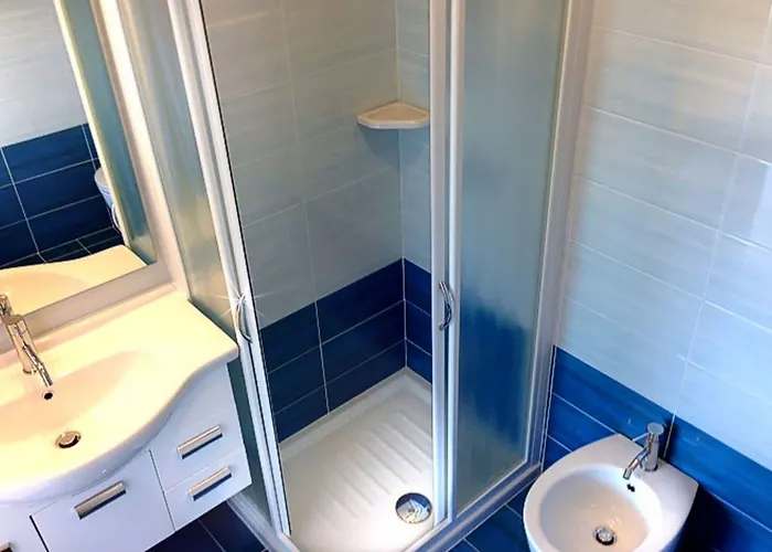 Apartamento Sunny Terrace And Modern Comforts By The Pool Bibione